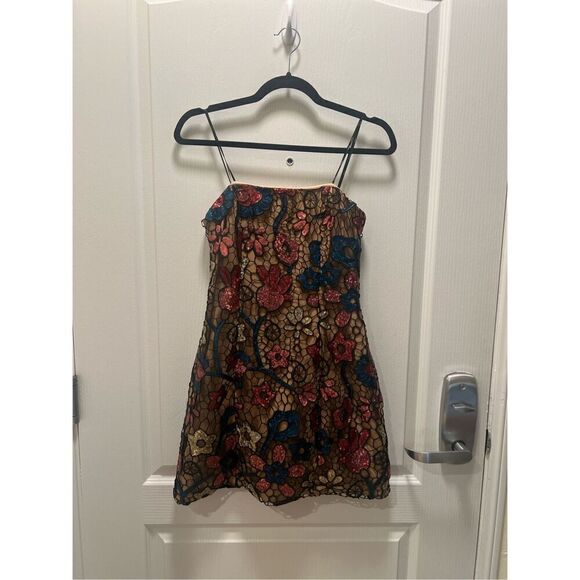 Elliatt Sweetness Dress in Strapless Sequin Minidress size S NWT$355 - Picture 6 of 8